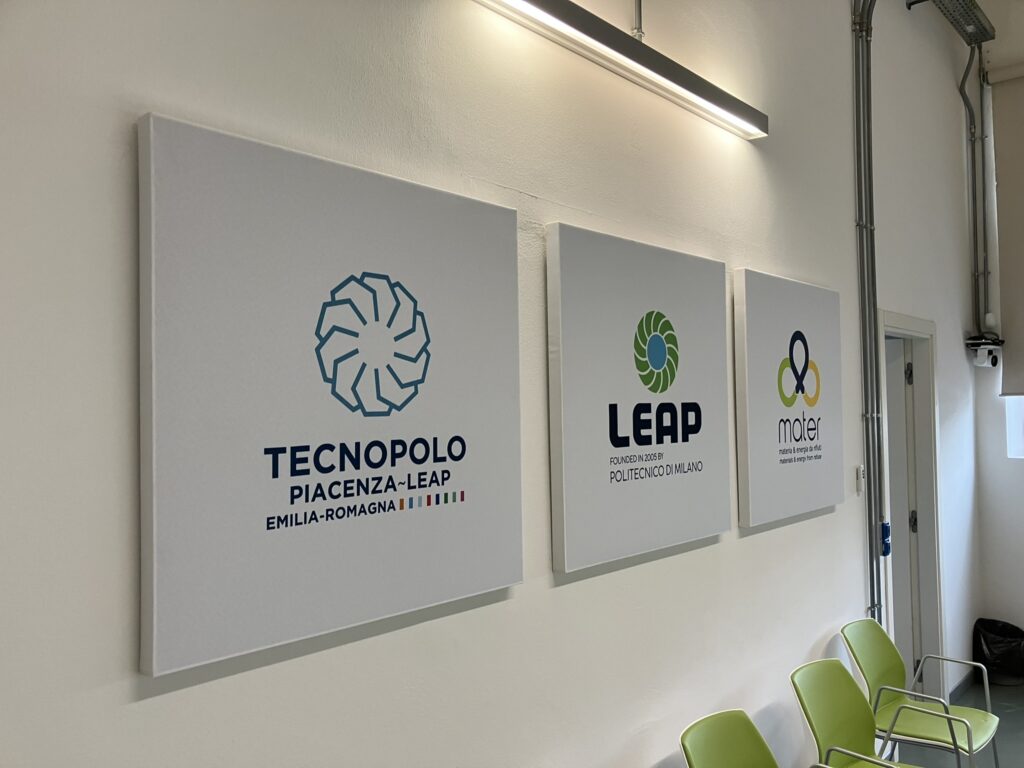 Ambiente trattato con pannelli fonoassorbenti Armonic Vision