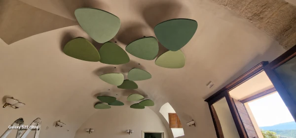 Esempio di applicazione pannelli fonoassorbenti AV-LEAF